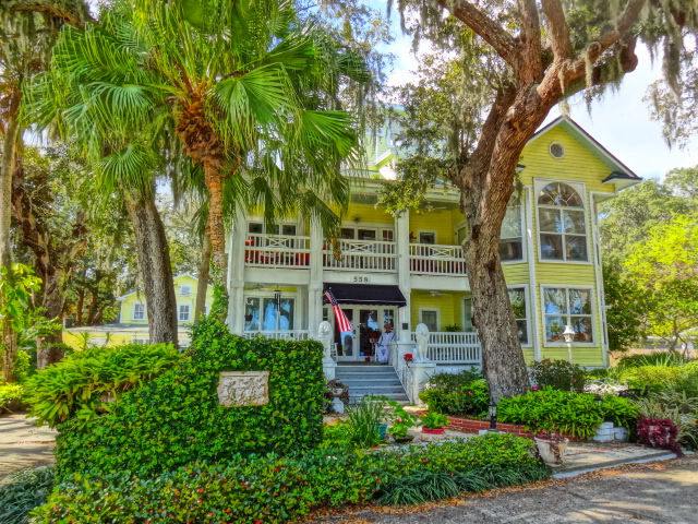 River Lily Inn Bed And Breakfast Daytona Beach Florida | FunAndFork